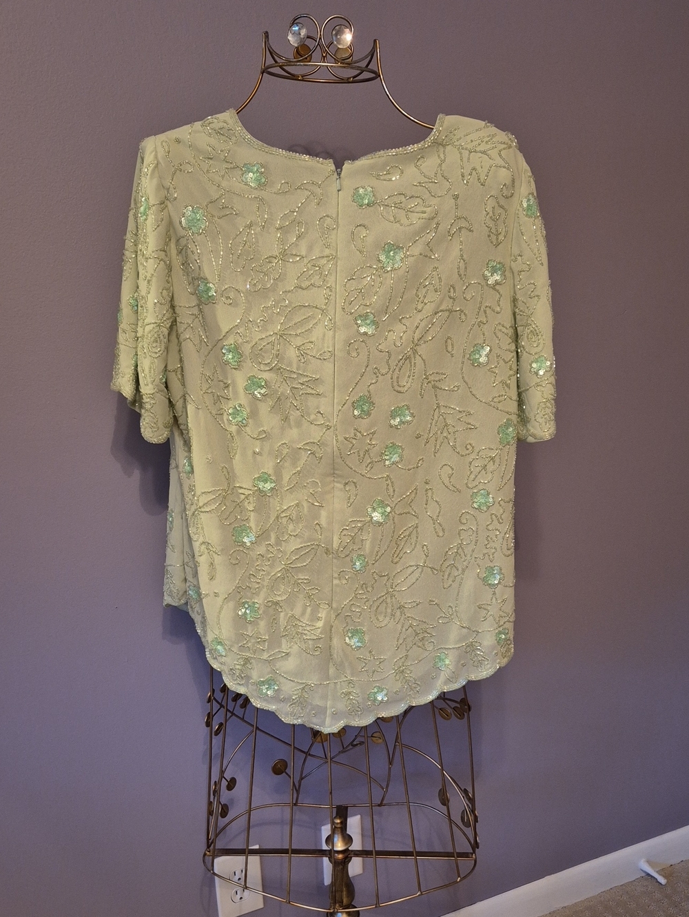 Beaded Sequin  Floral Top — Light Green - Picture 3 of 3